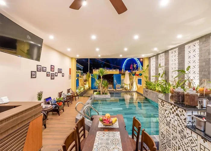 Golden Walls Hoiana Villa-Include Breakfast-Swimming Pool