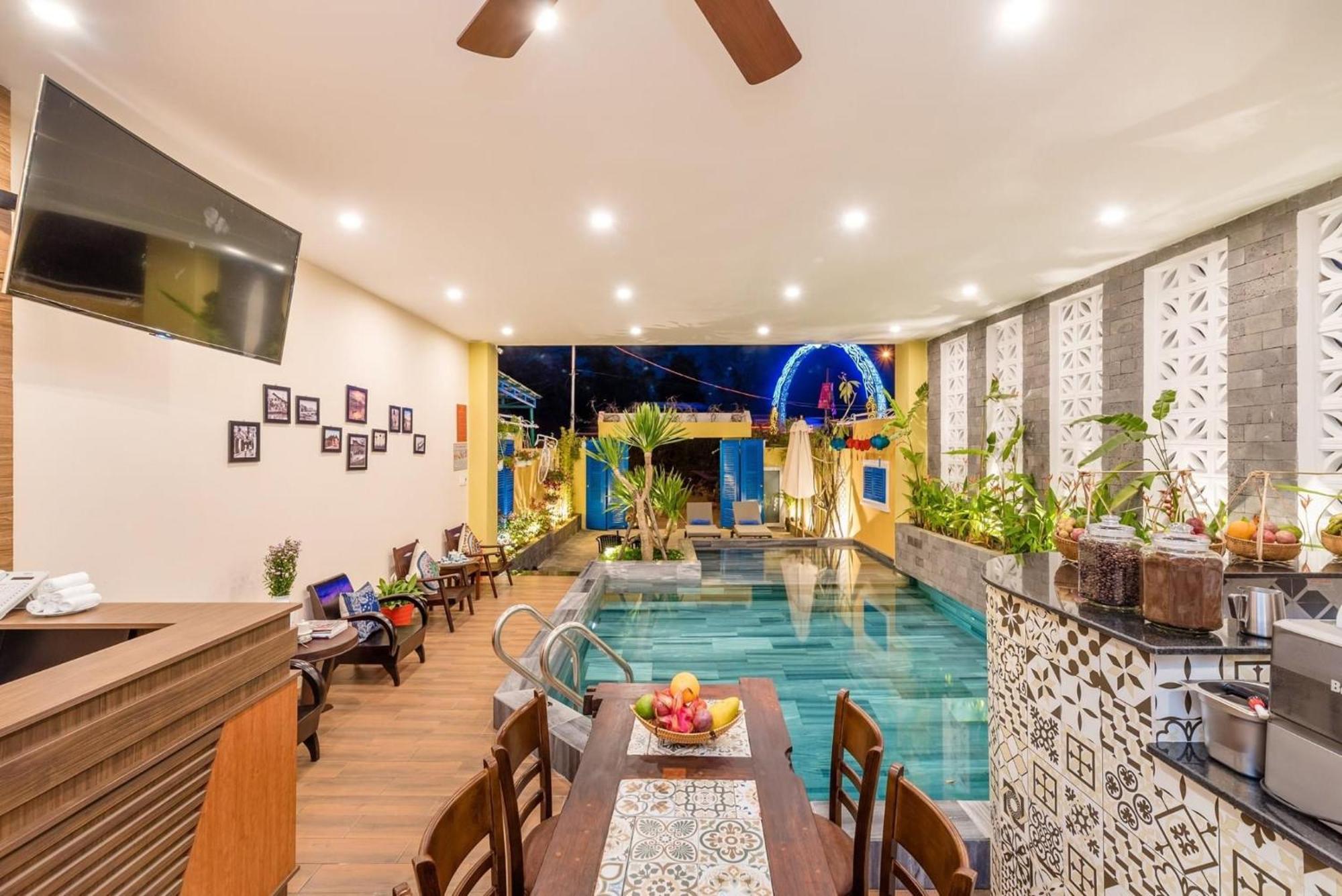 Golden Walls Hoiana Villa-include Breakfast-swimming Pool Apartment